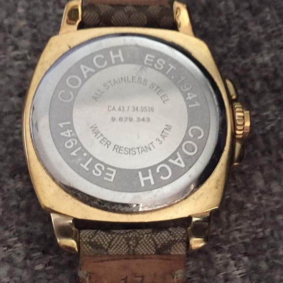 Coach Watch - Picture 5 of 5